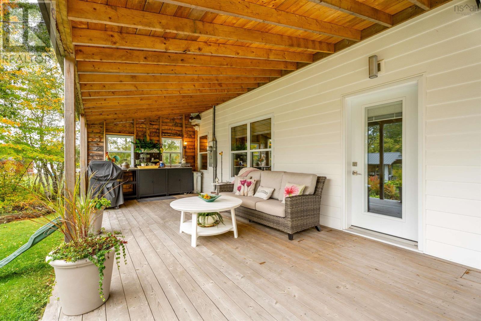 Property 28 of 50 of 35 Riverside Lane