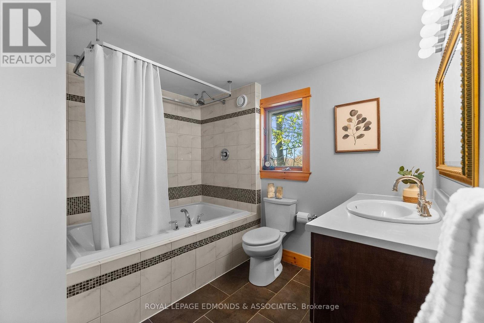 72 Hilltop Drive — photo 24