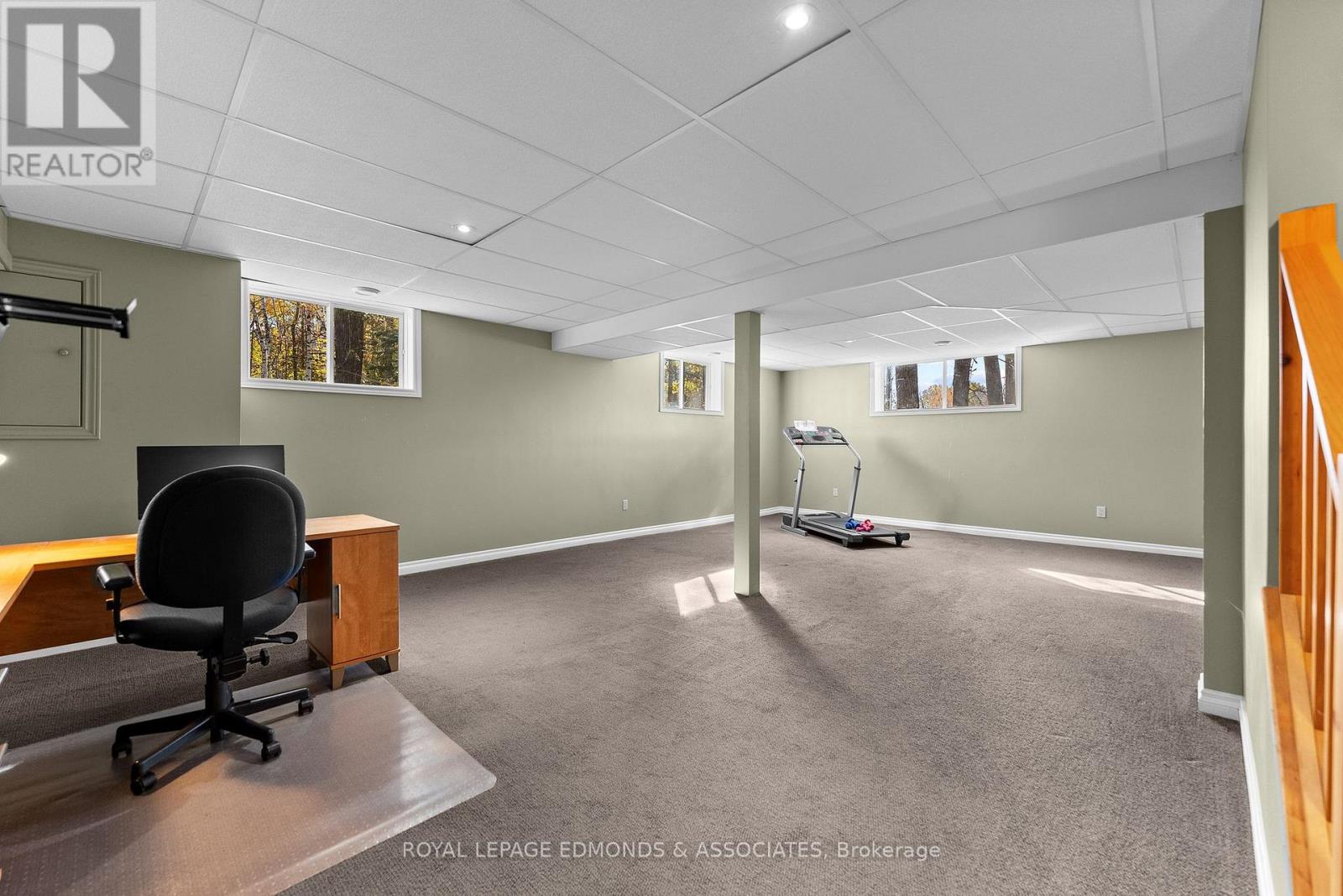 72 Hilltop Drive — photo 31