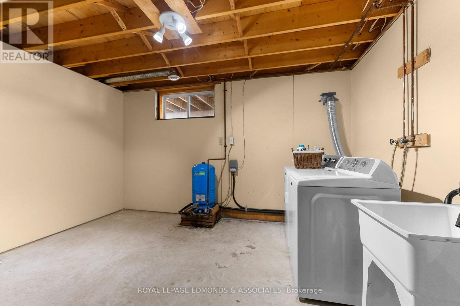 72 Hilltop Drive — photo 34