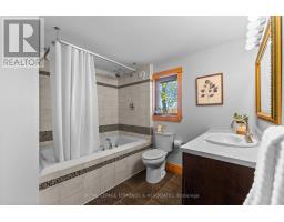 72 Hilltop Drive, Whitewater Region, ON K0J2L0 Photo 24