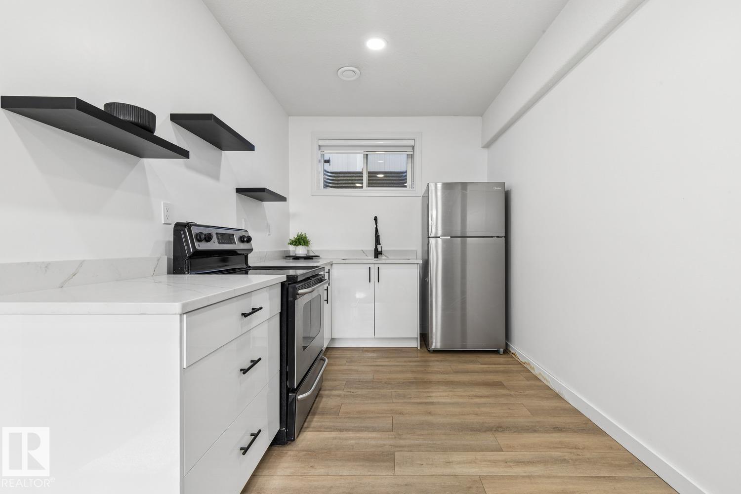 15803 95 Street NW, photo 49