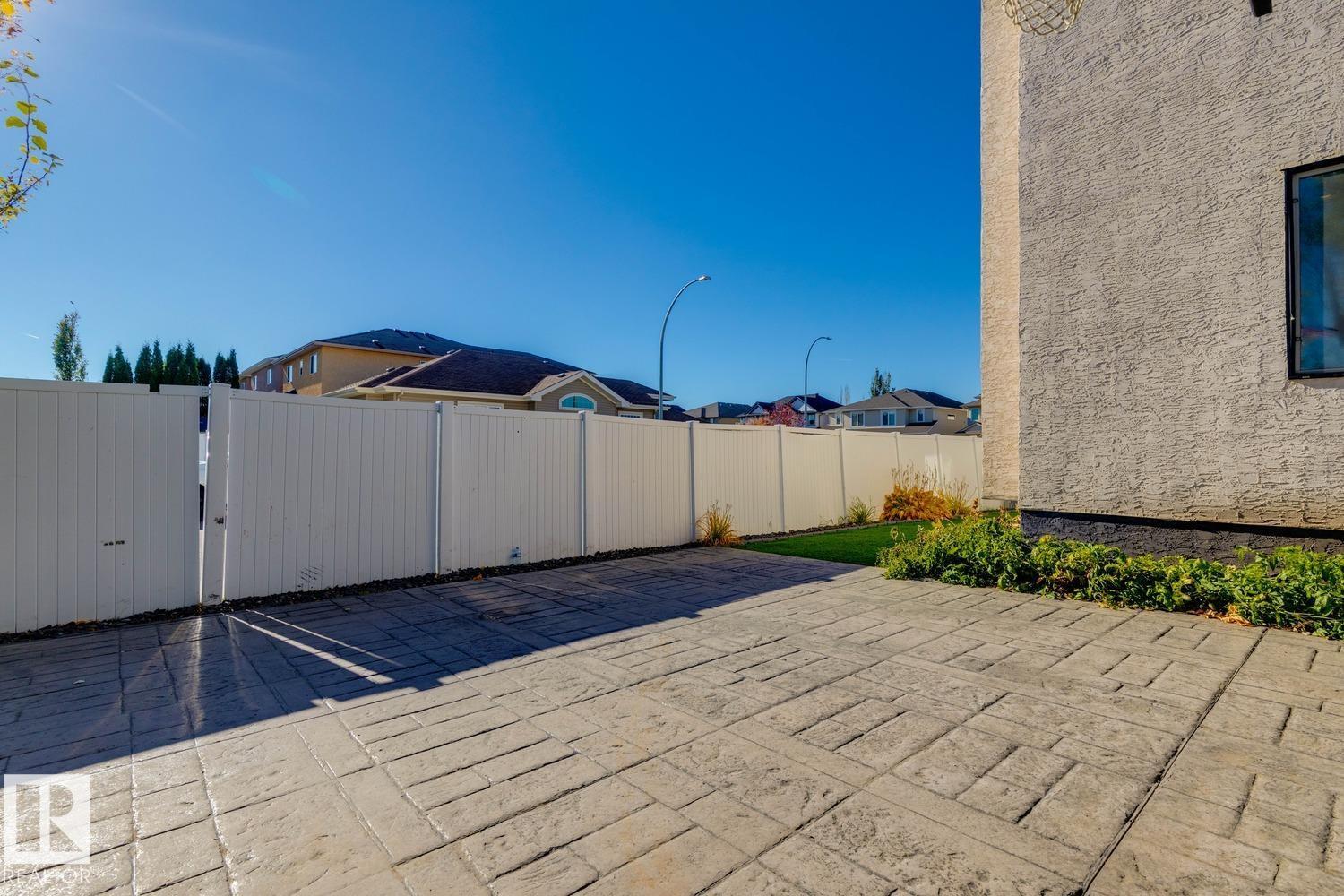 15803 95 Street NW, photo 62