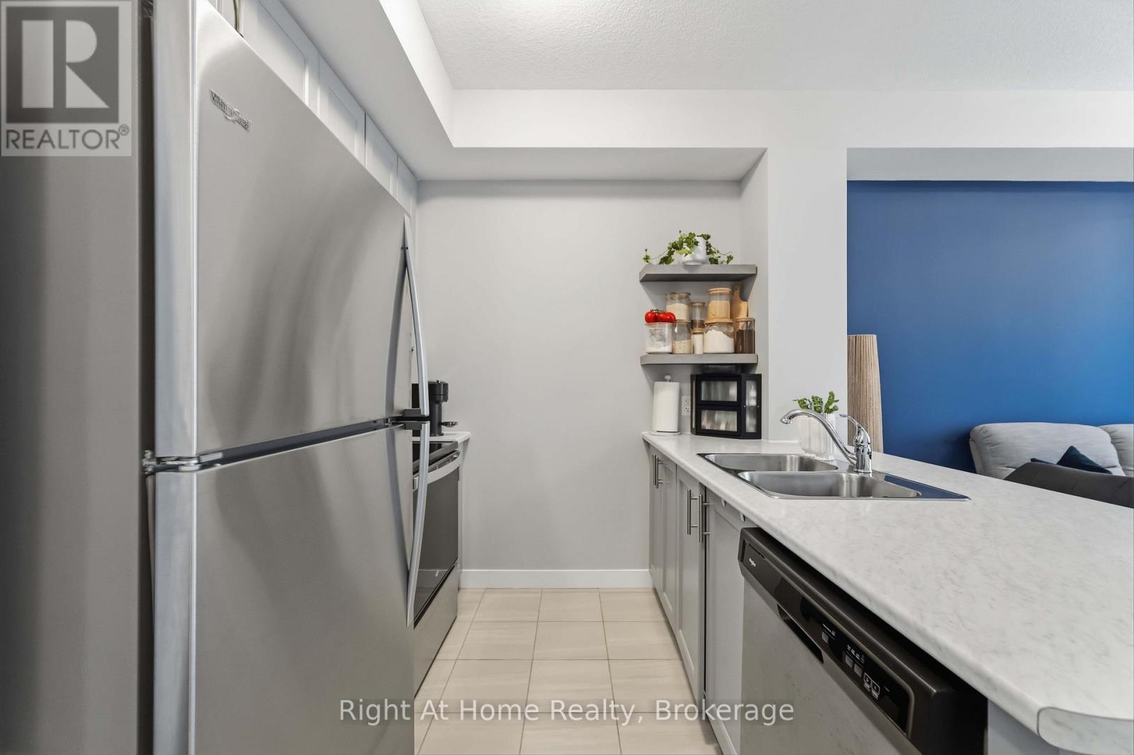 #321 460 DUNDAS STREET E - 13