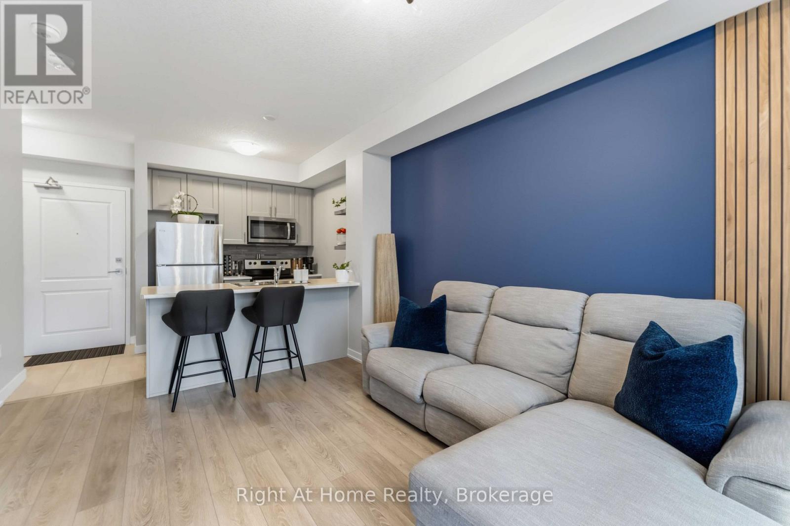 #321 460 DUNDAS STREET E - 9