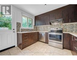 Laundry room - 35 Kemano Road, Aurora, ON L4G2Y5 Photo 11