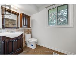 35 Kemano Road, Aurora, ON L4G2Y5 Photo 15