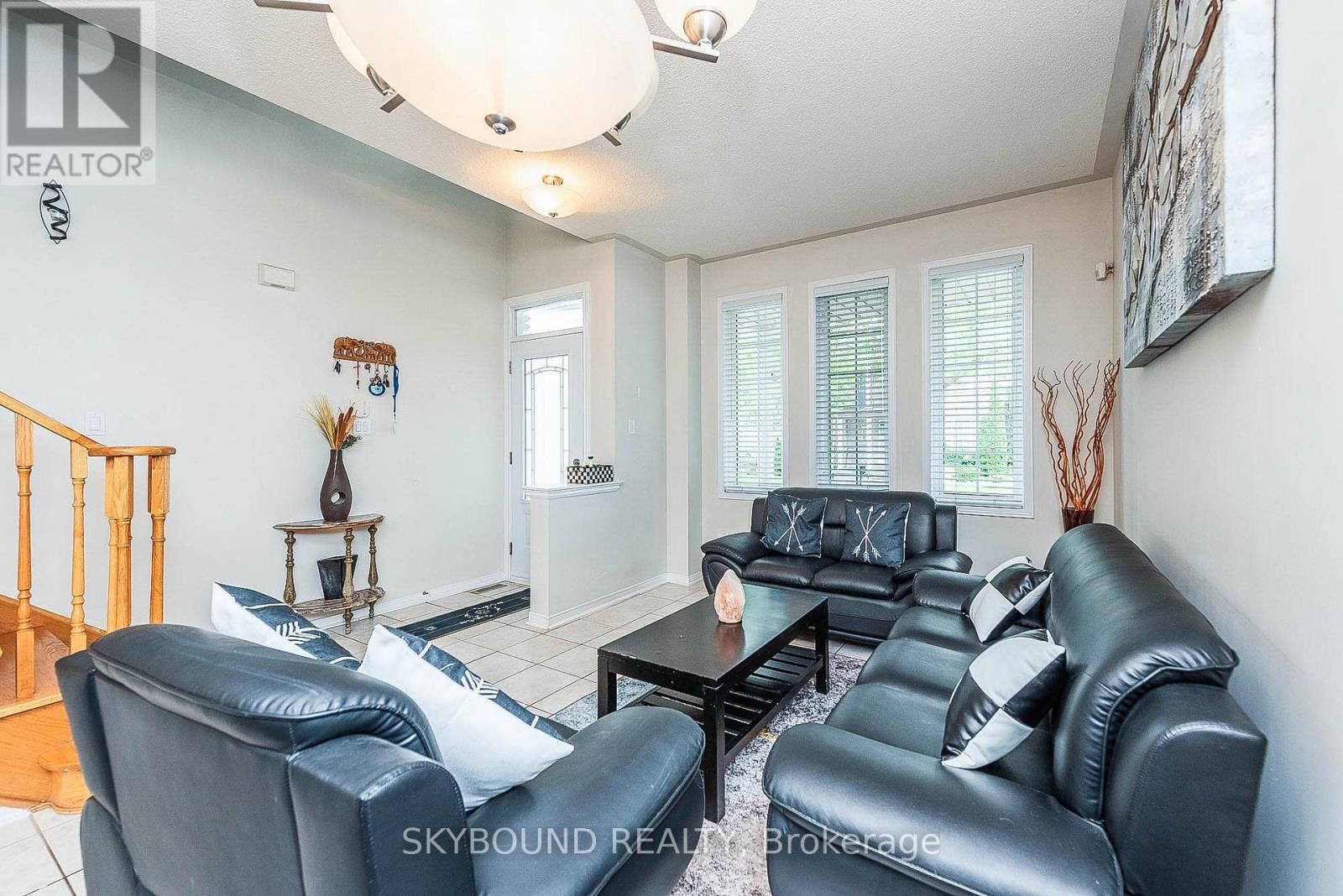 66 SKYLARK DRIVE - 11