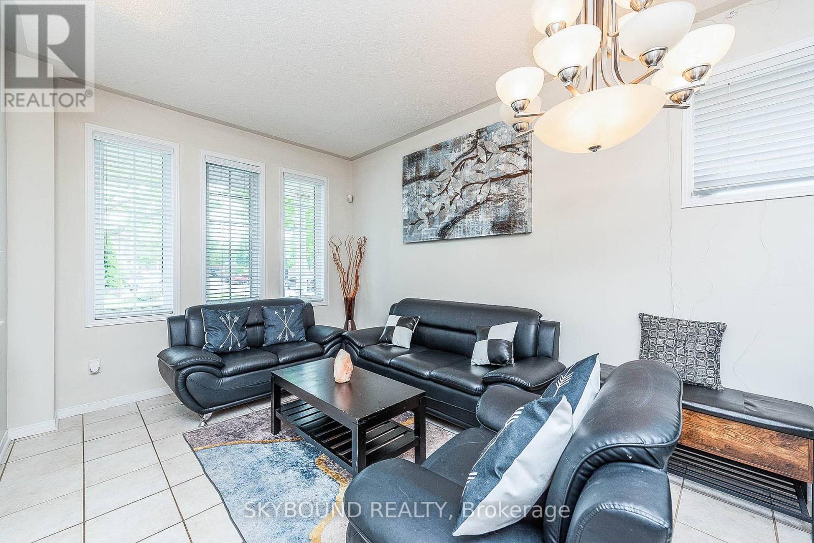 66 SKYLARK DRIVE - 14