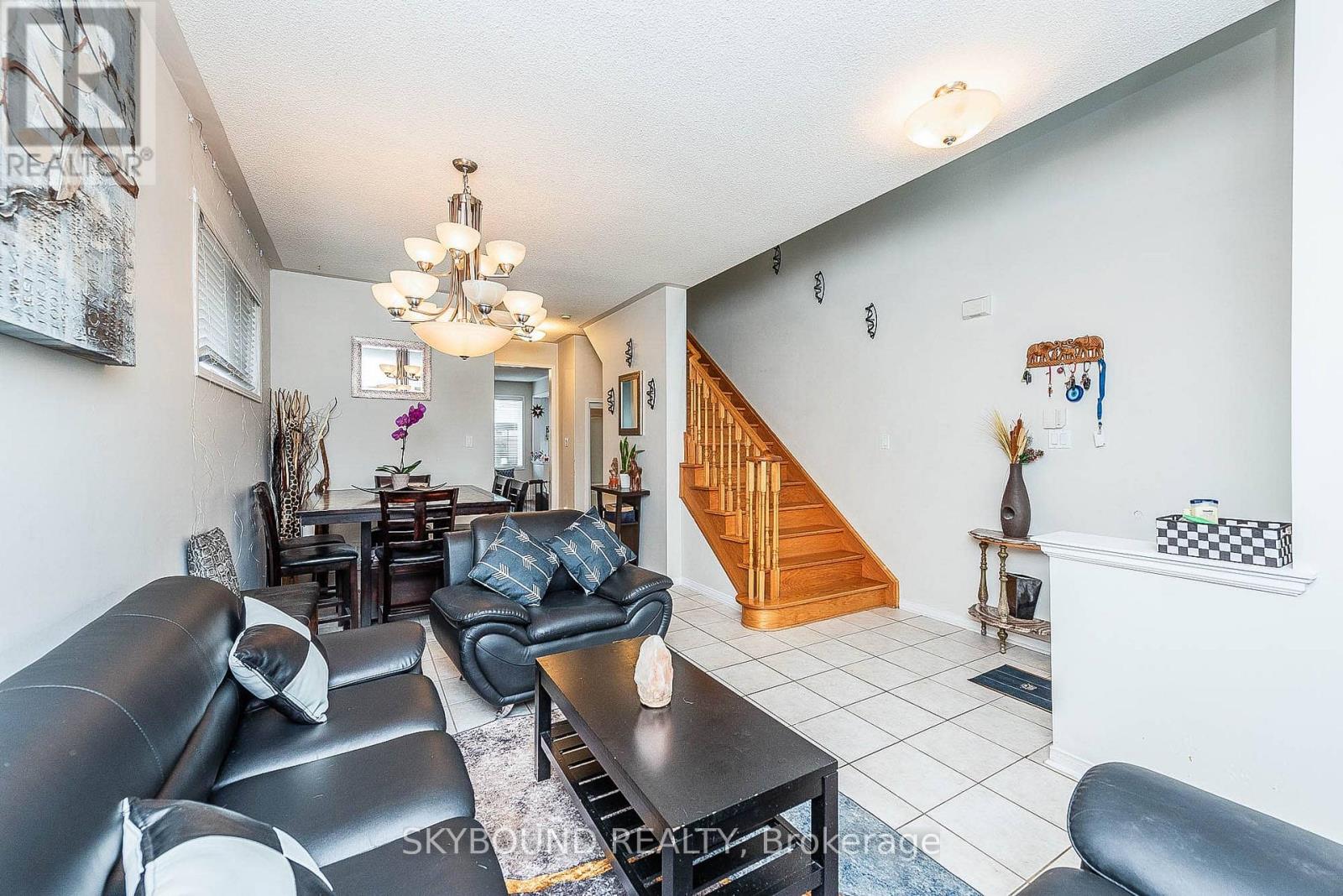 66 SKYLARK DRIVE - 7
