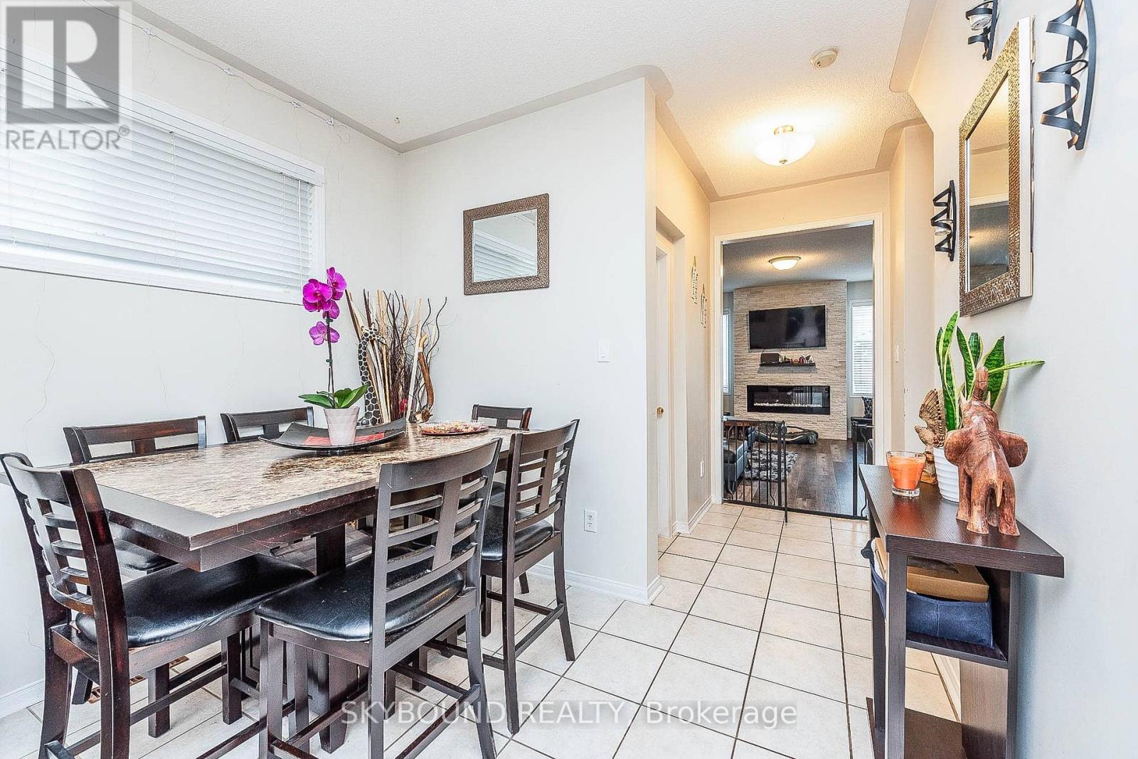 66 SKYLARK DRIVE - 8