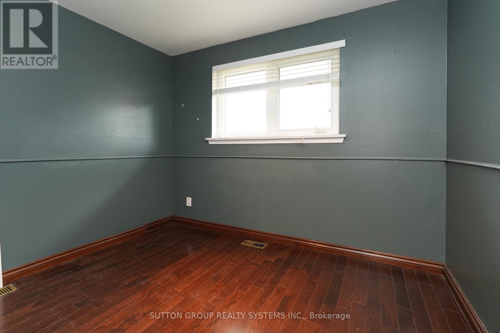2337 Padstow Crescent — photo 12
