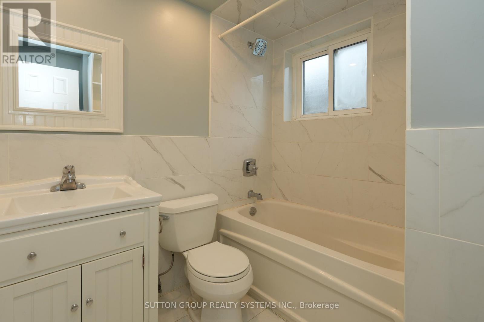 2337 Padstow Crescent — photo 18