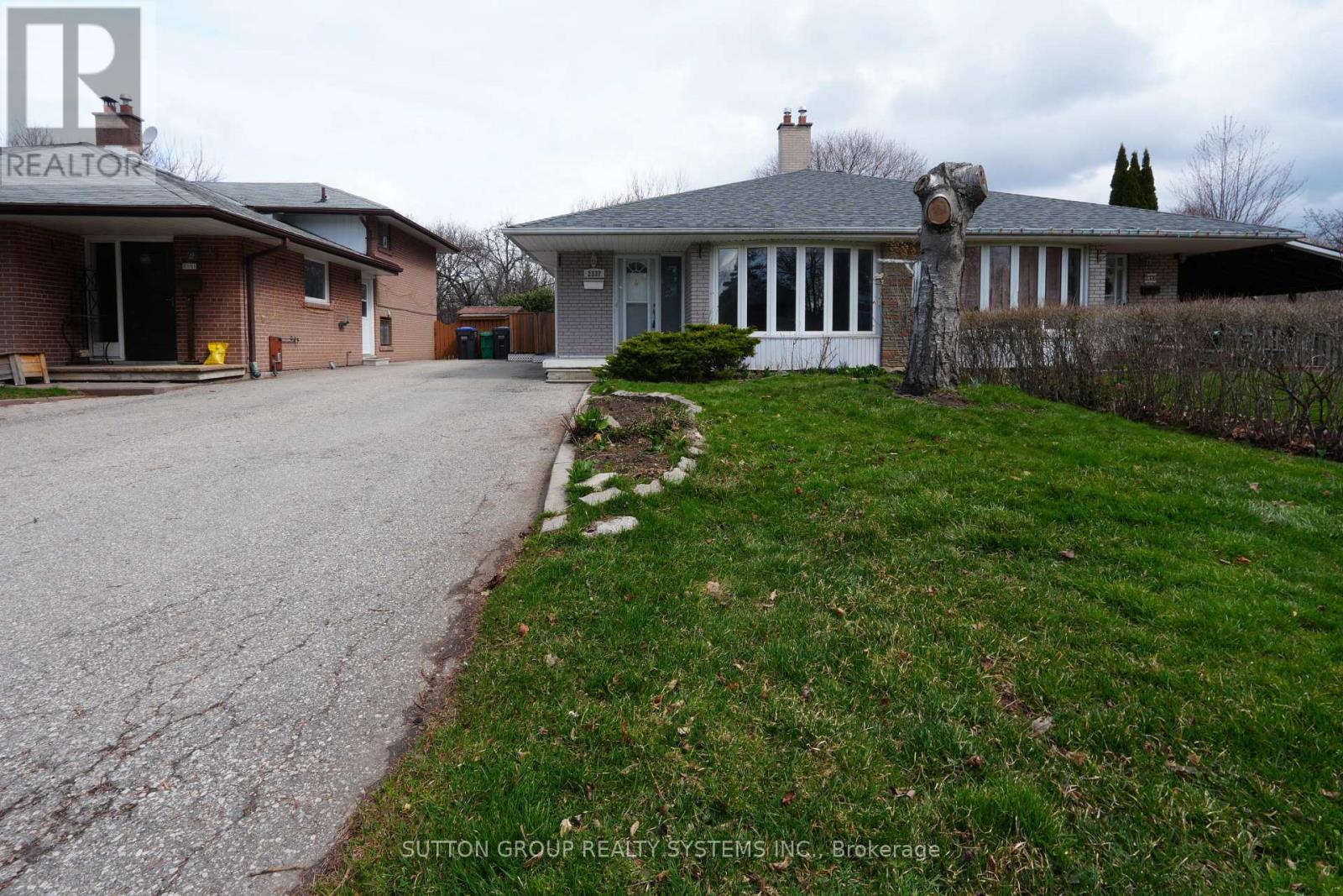 2337 Padstow Crescent — photo 27