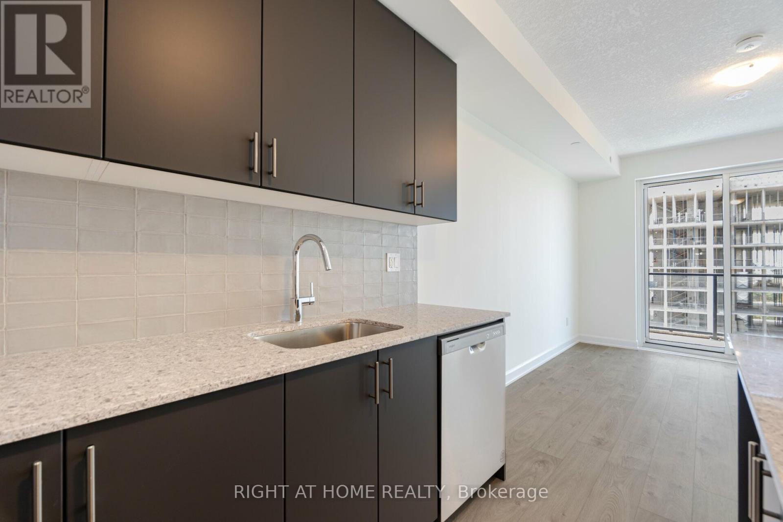 1806 - 3220 WILLIAM COLTSON AVENUE, Oakville (JM Joshua Meadows) — photo 7