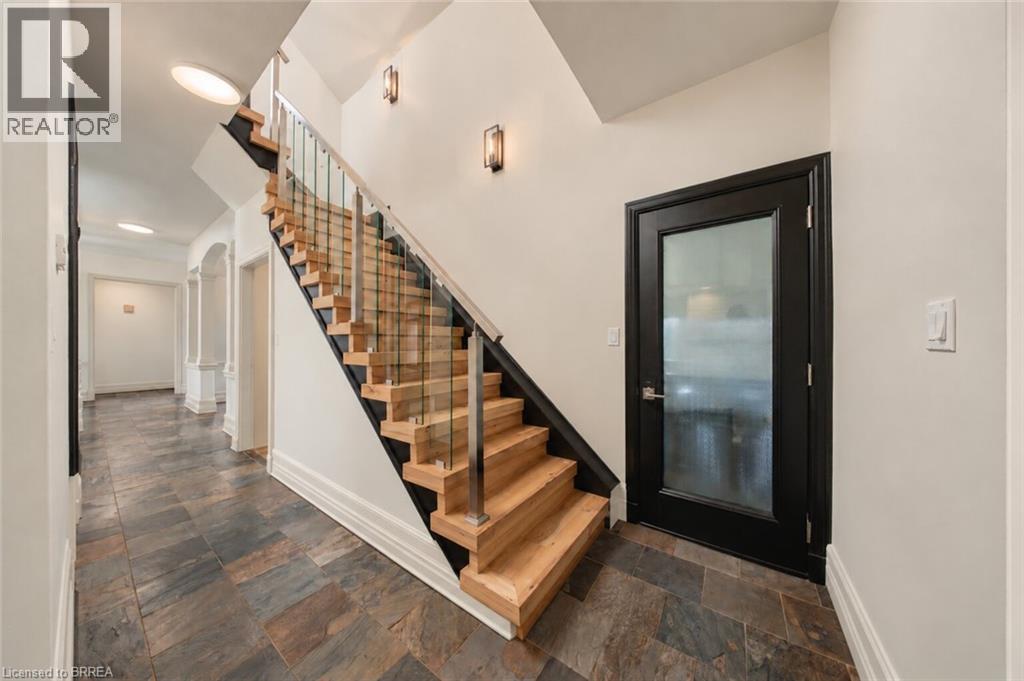 5 Tysons Way — photo 22
