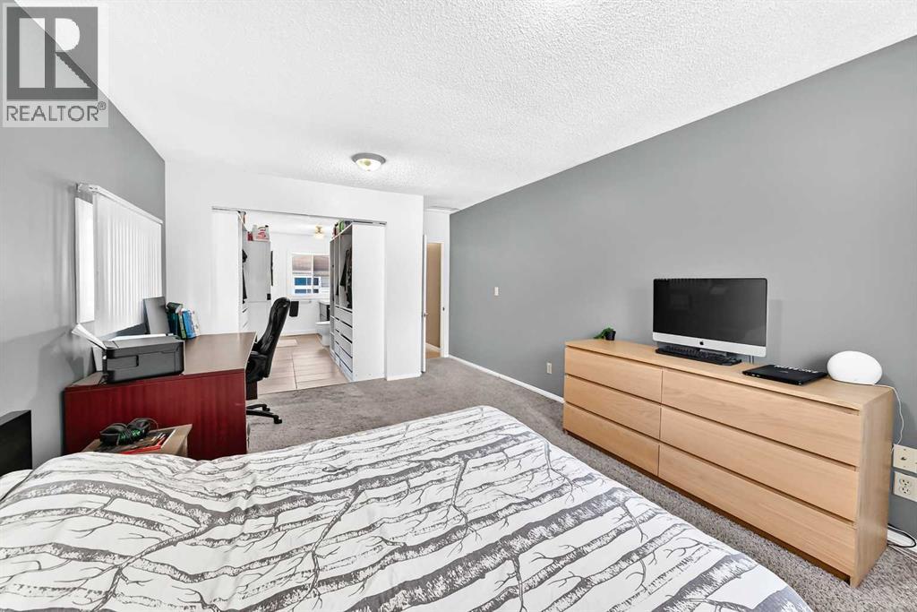 8512 33 Avenue NW - photo 11