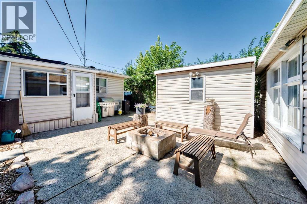 8512 33 Avenue NW - photo 28