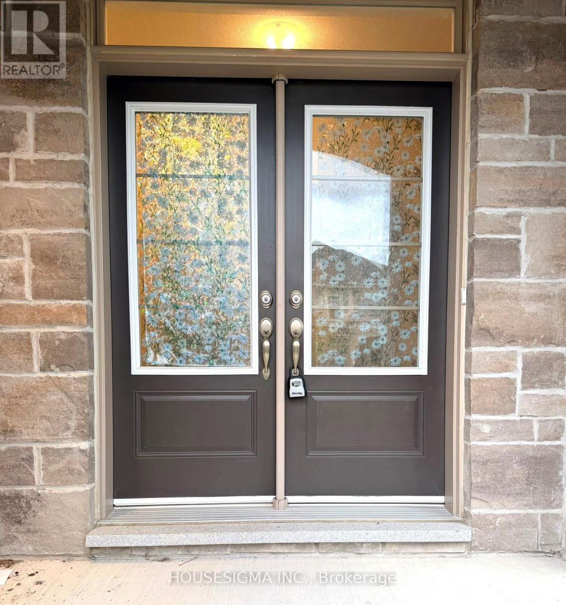 206 Ronald Guscott Street, Oshawa, ON photo 2