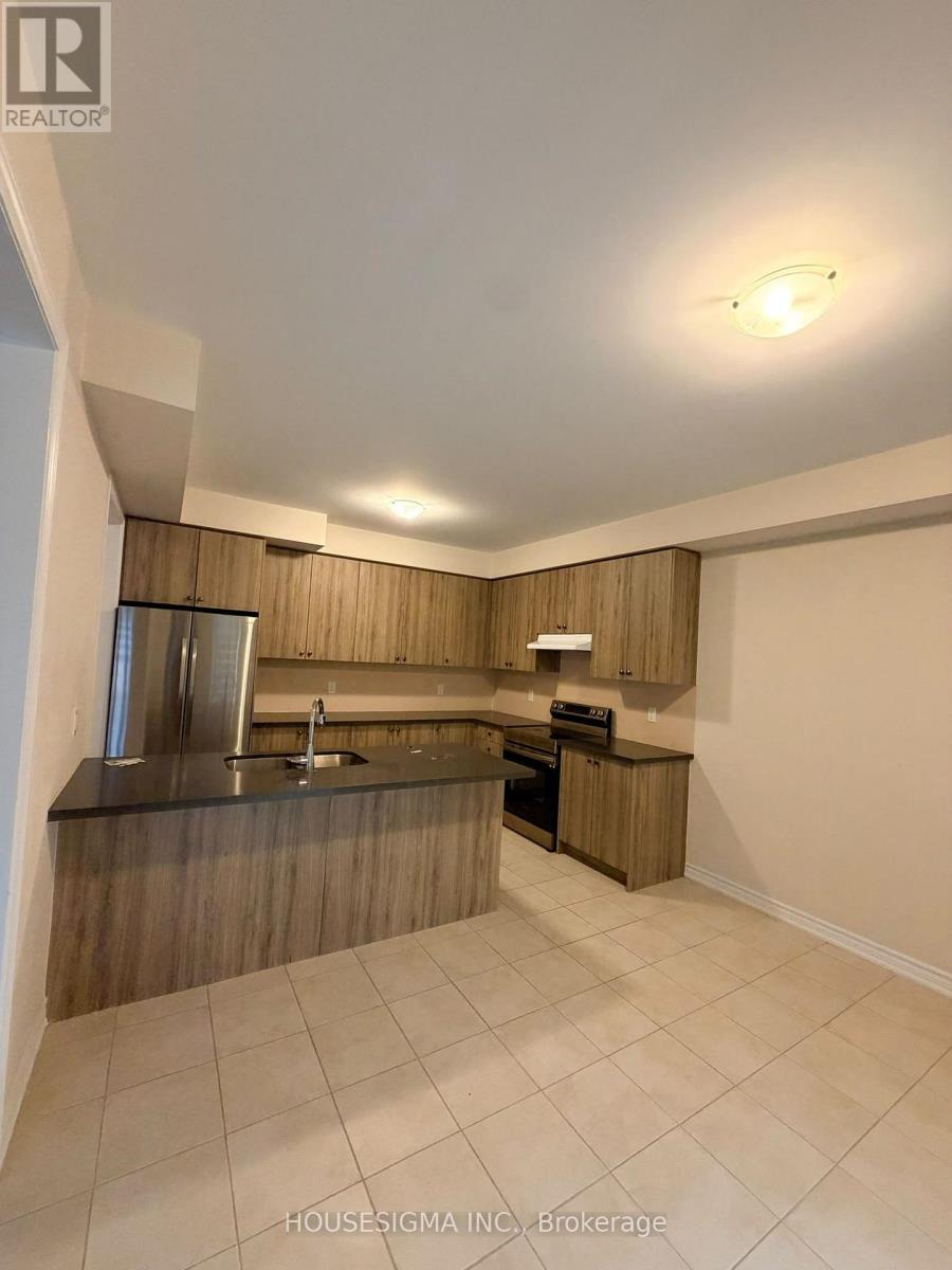 206 Ronald Guscott Street, Oshawa, ON photo 8
