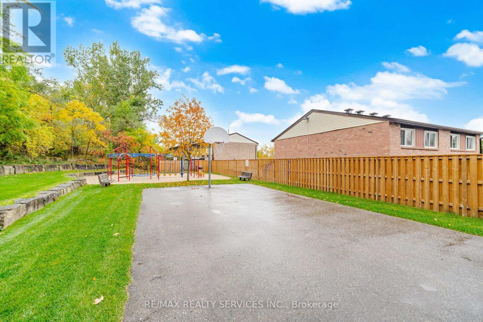 42- 52 Adelaide Street, Barrie, ON photo 48