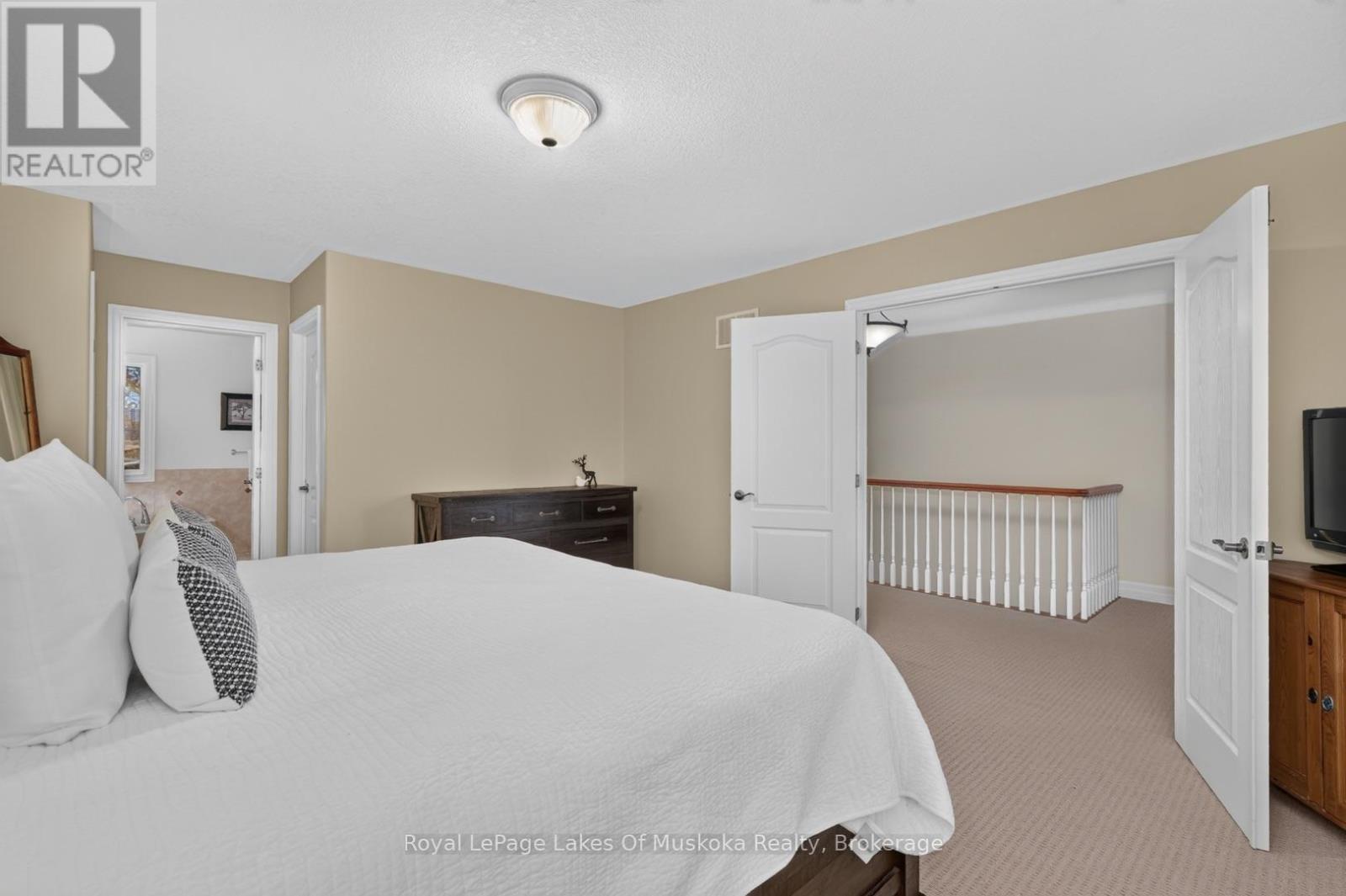 77 LANKIN AVENUE - 20