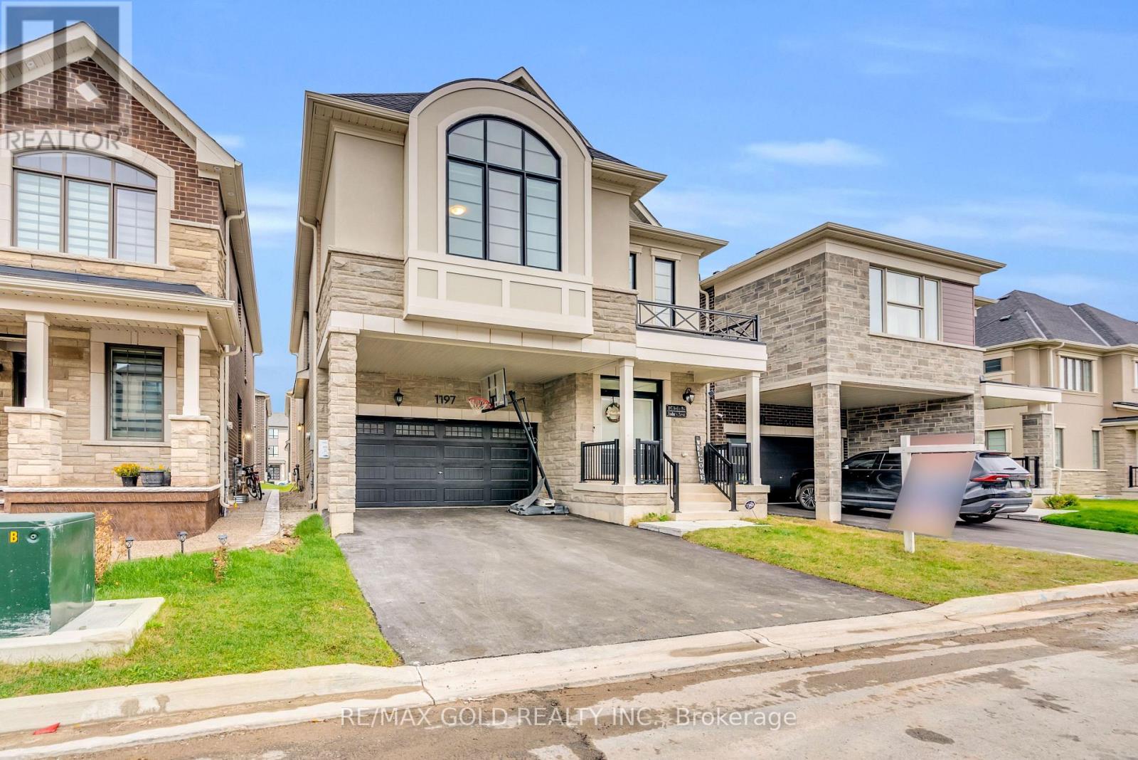 1197 Detlor Heights, Milton, ON photo 2