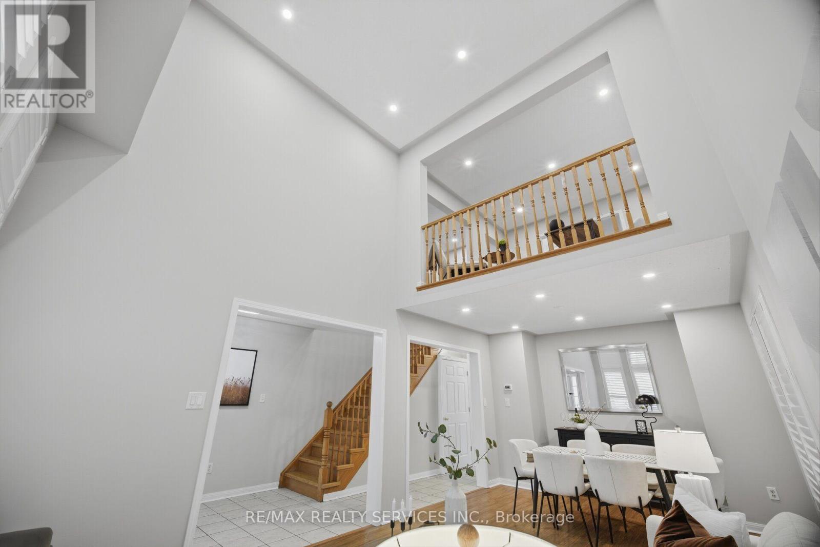 881 Lancaster Boulevard, Milton, ON photo 13