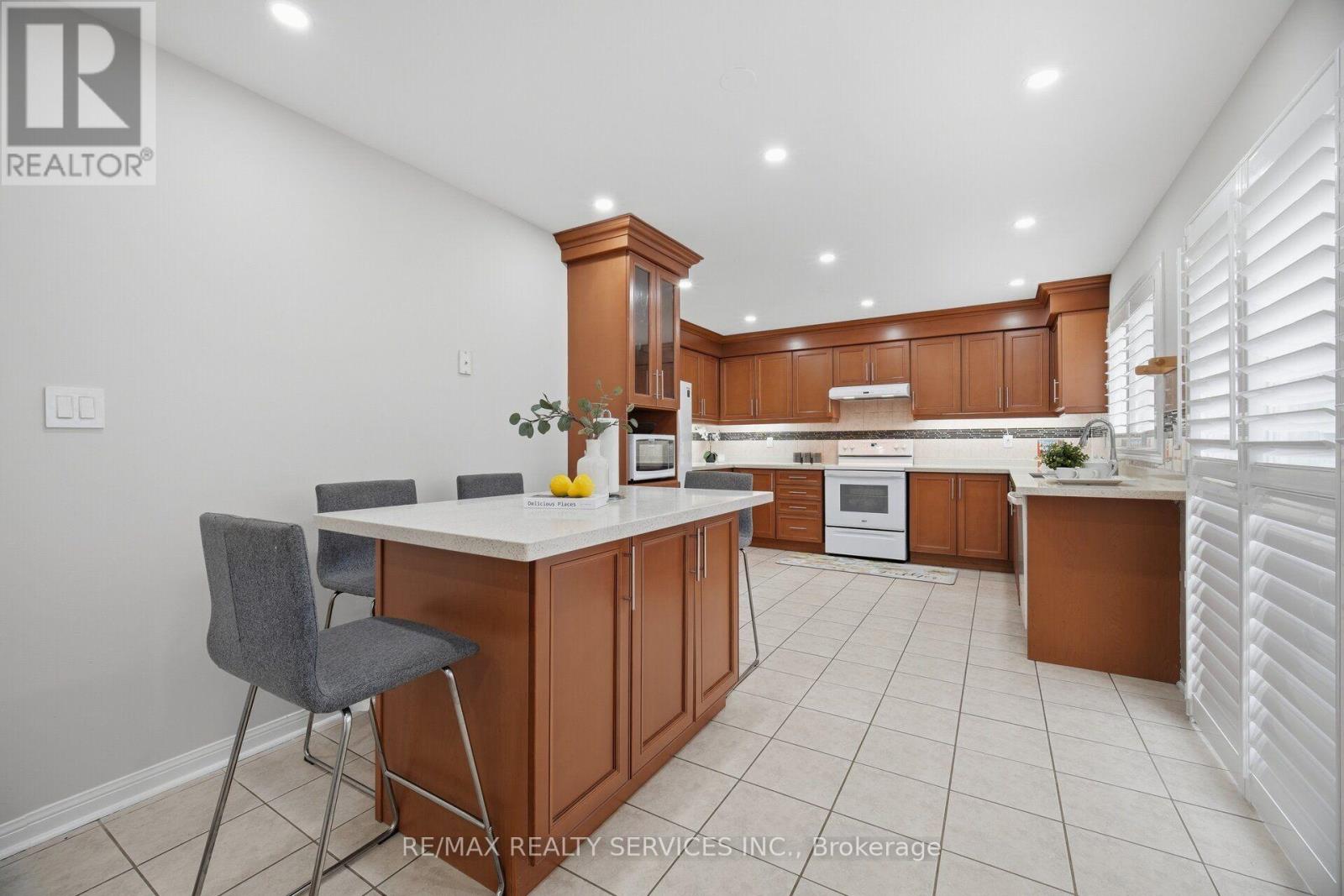 881 Lancaster Boulevard, Milton, ON photo 20