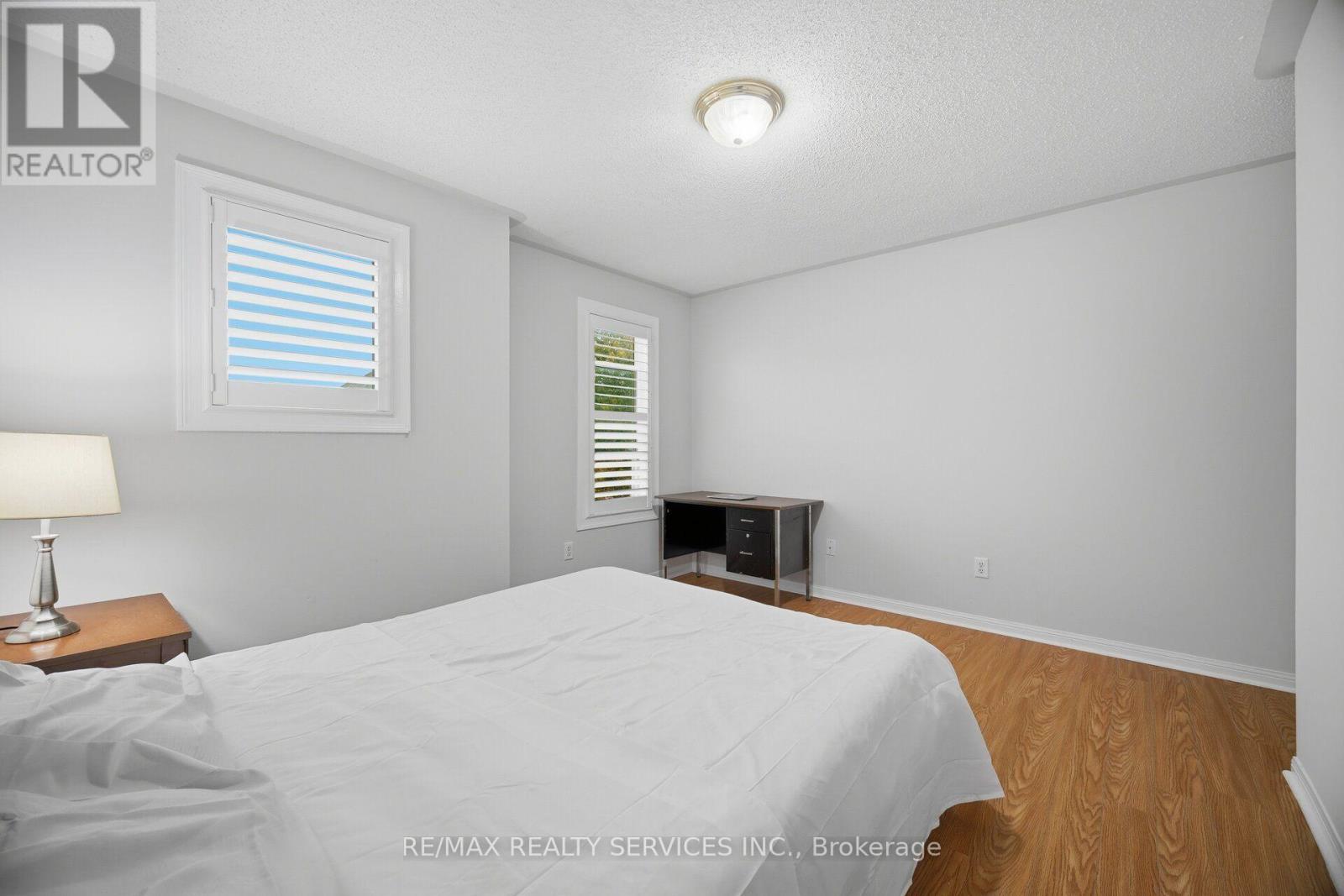 881 Lancaster Boulevard, Milton, ON photo 35