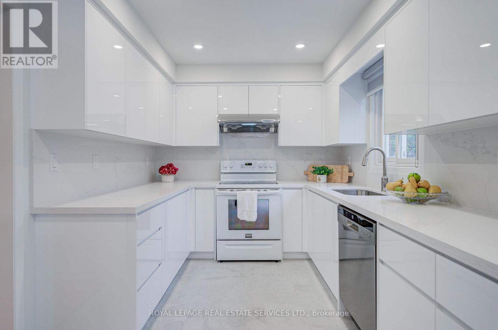 796 Buckingham Court, Mississauga, ON photo 10