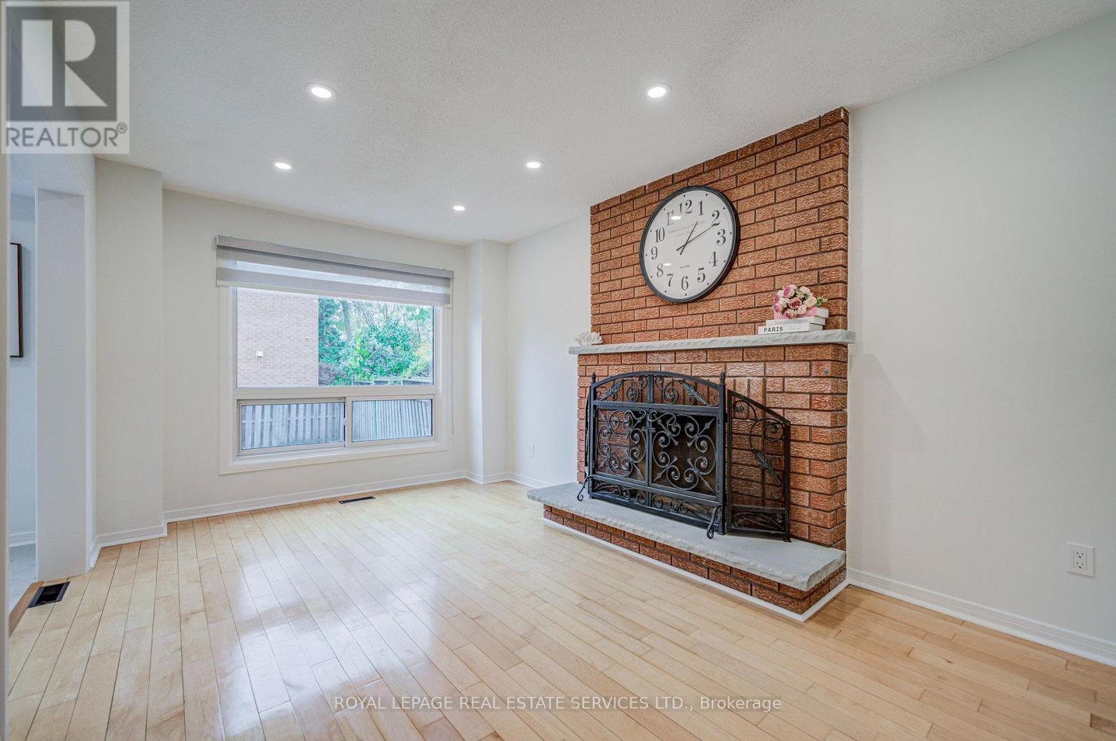 796 Buckingham Court, Mississauga, ON photo 13