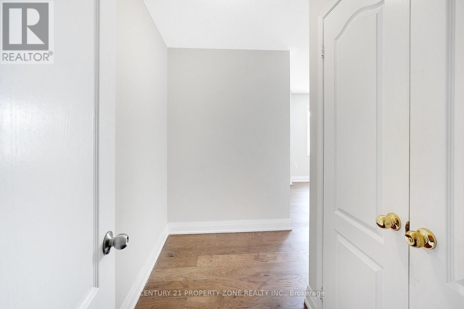 3 FRESHSPRING DRIVE - 38
