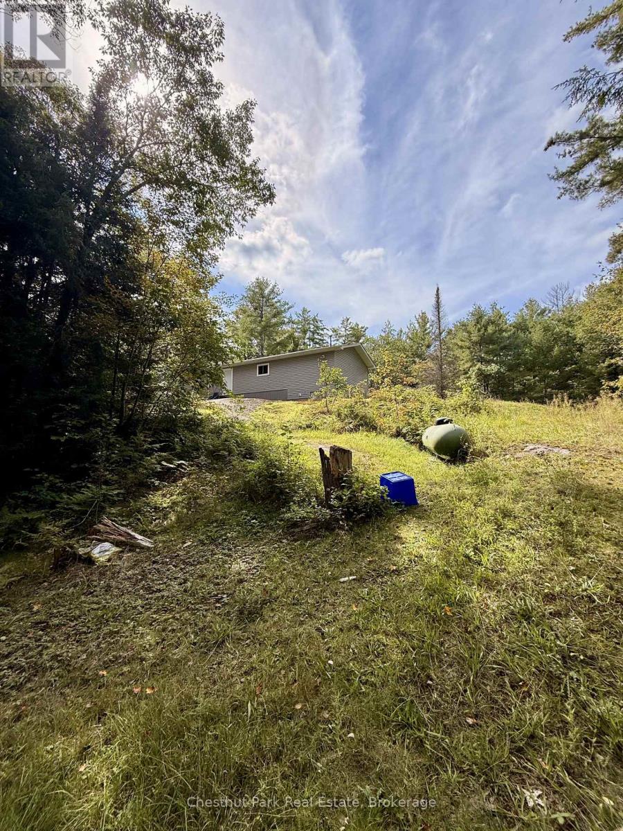 1041 Holiday Park Drive — photo 25