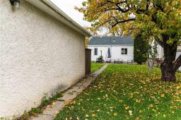 Cold room - 614 Mcadam Avenue, Winnipeg, MB R2Y0A9 Photo 7