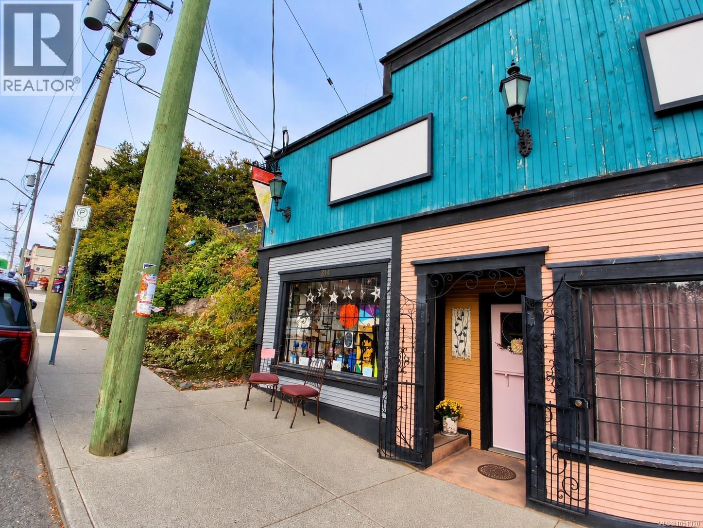 314 Fitzwilliam St, Nanaimo - Image 1