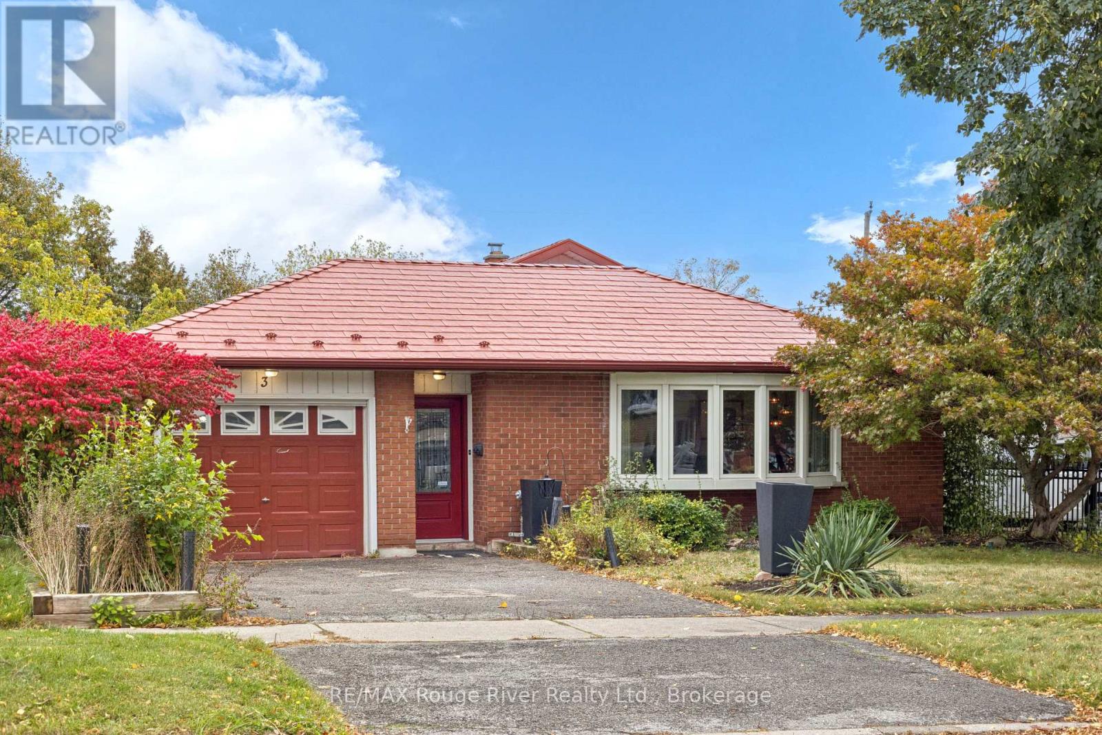 3 Heatherwood Road, Ajax, ON