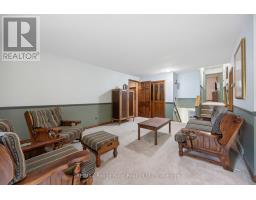 Family room - 3 Heatherwood Road, Ajax, ON L1S2K6 Photo 7