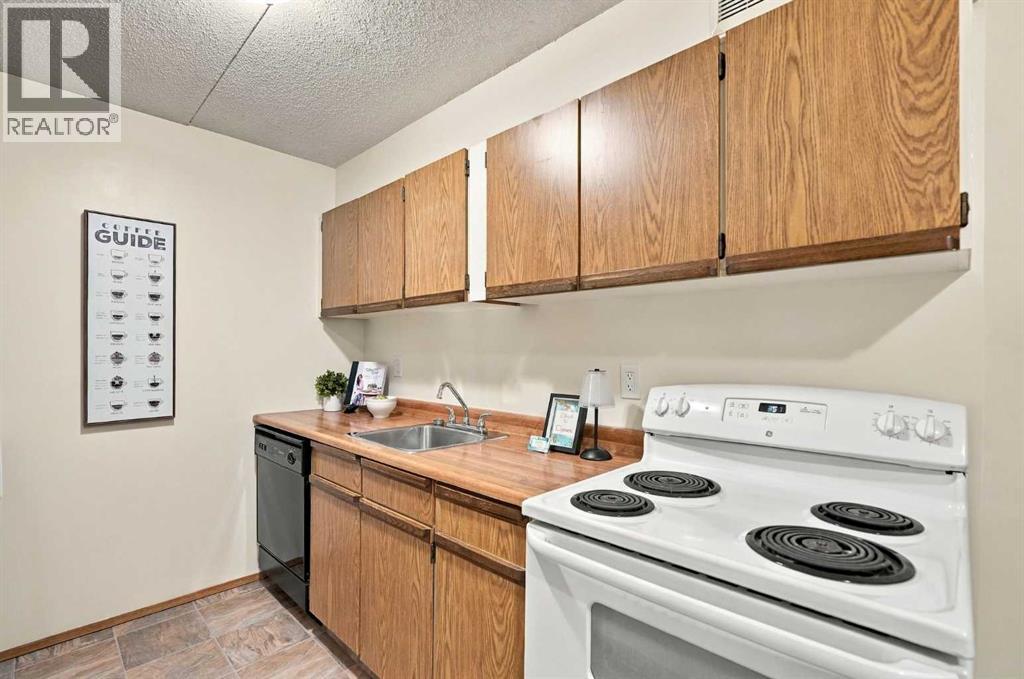 912, 5204 Dalton Drive NW - photo 28