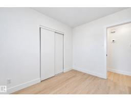 16507 91 Av Nw, Edmonton, AB T5R5A3 Photo 16