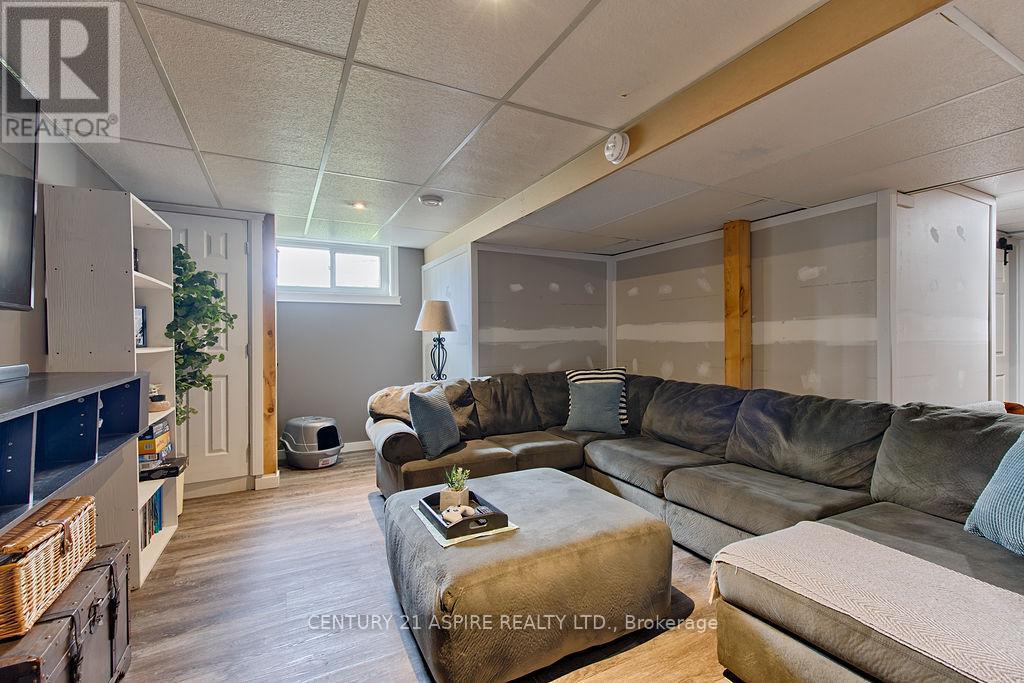 742 Zanders Road — photo 30