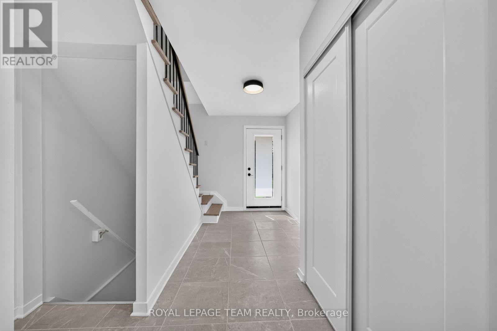 120 Glenncastle Drive — photo 21