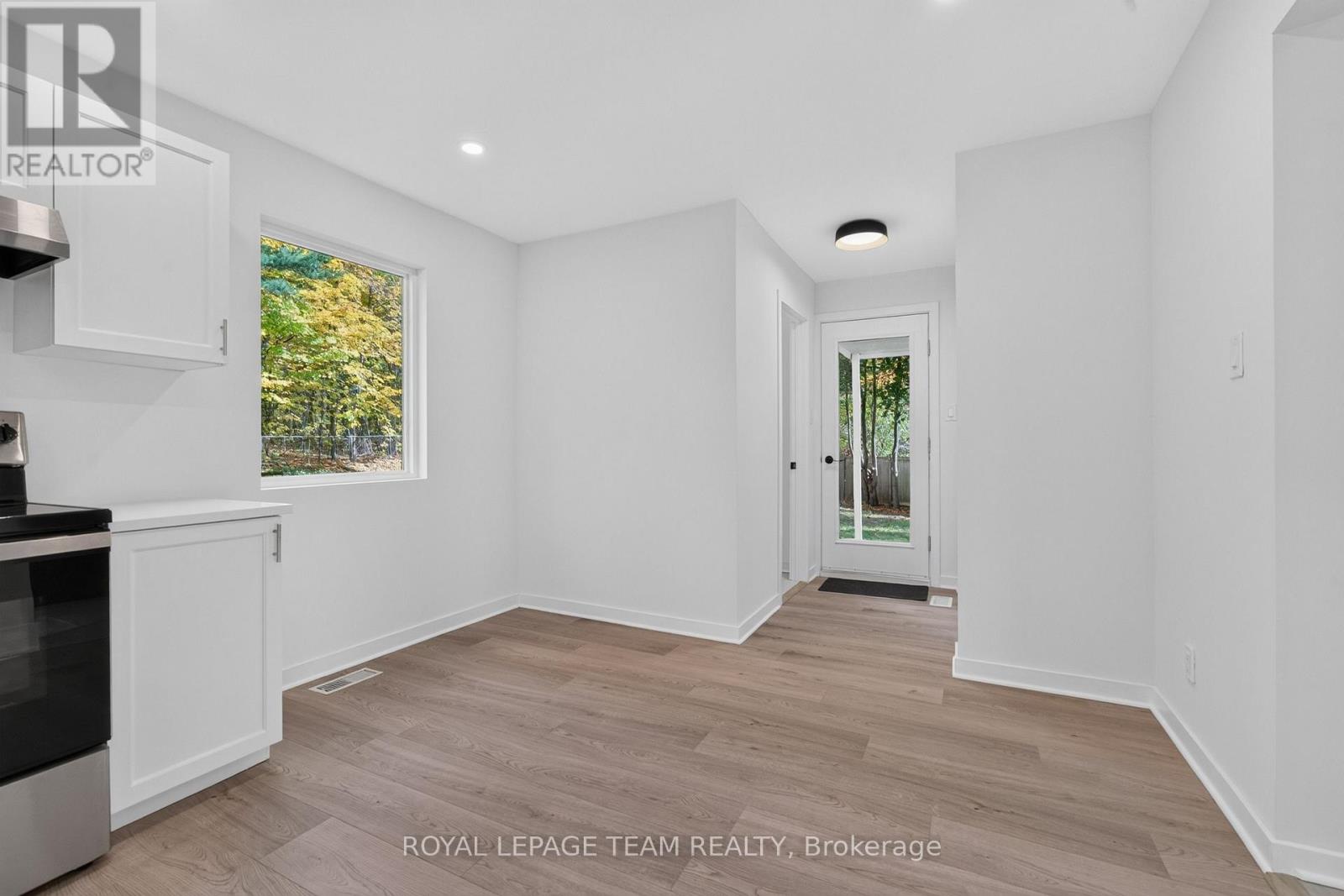 120 GLENNCASTLE DRIVE - 33
