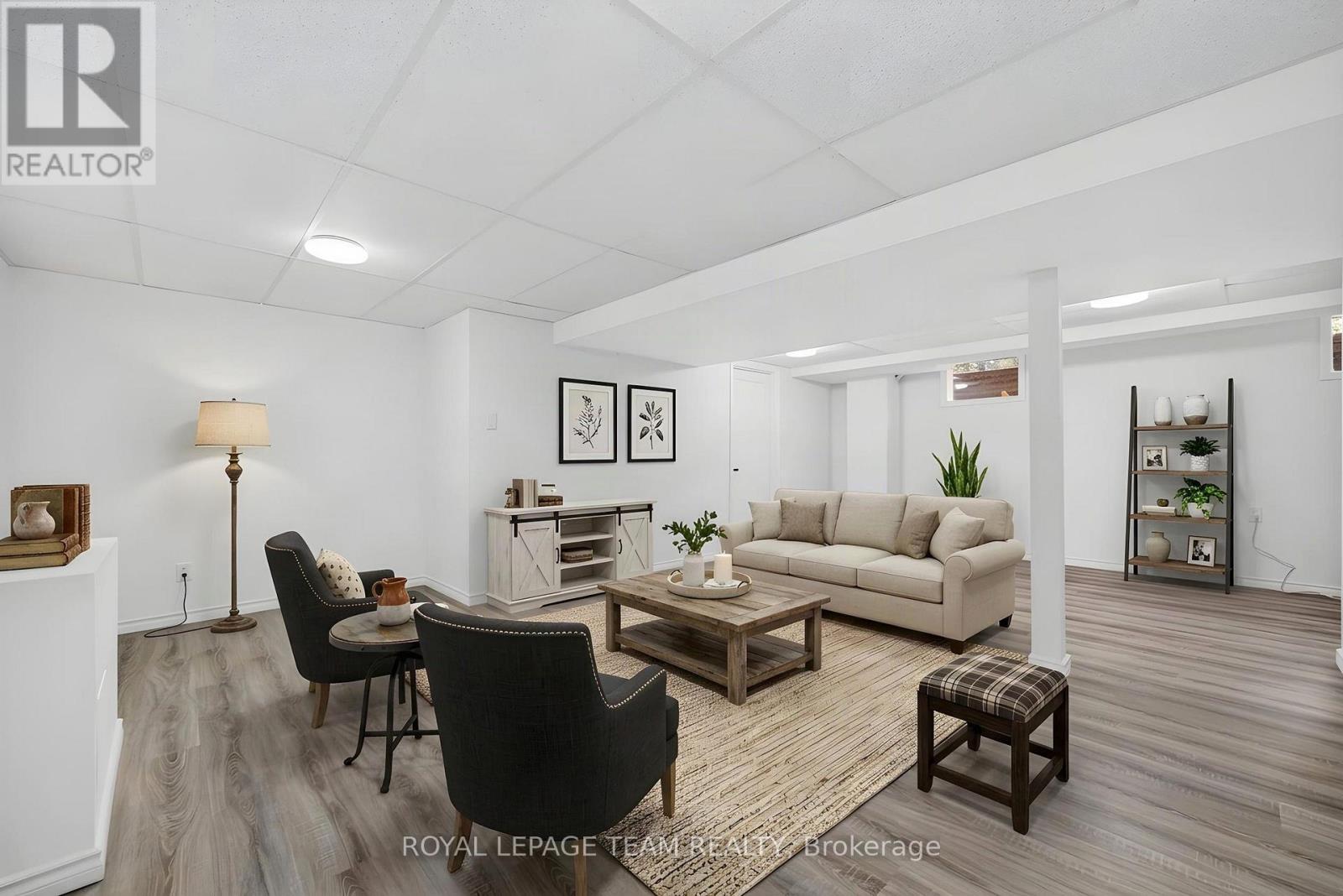 120 GLENNCASTLE DRIVE - 43