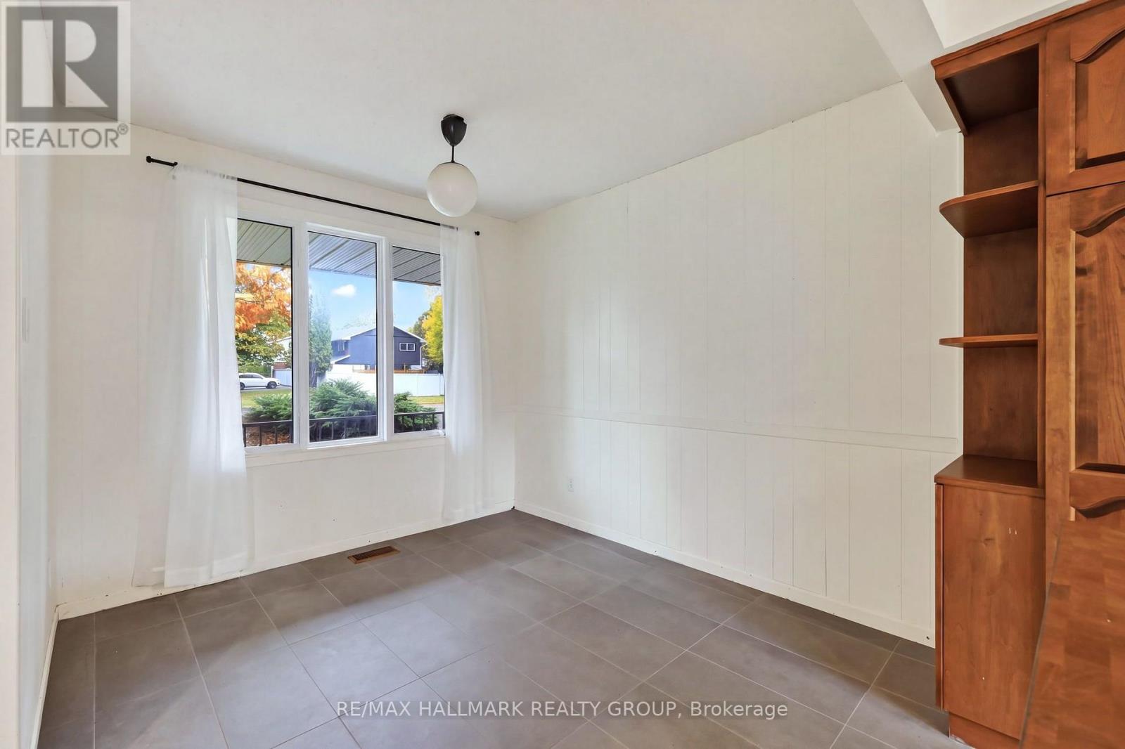 1038 ARNOT ROAD - 12