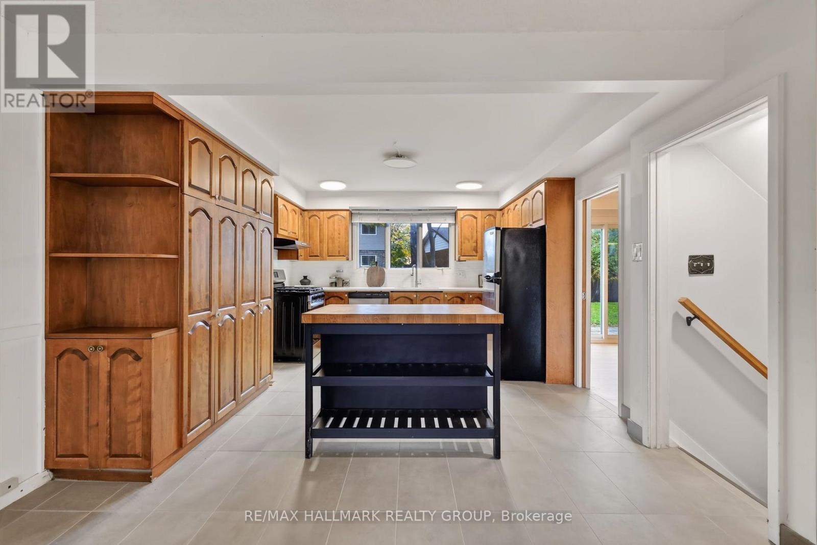 1038 ARNOT ROAD - 6
