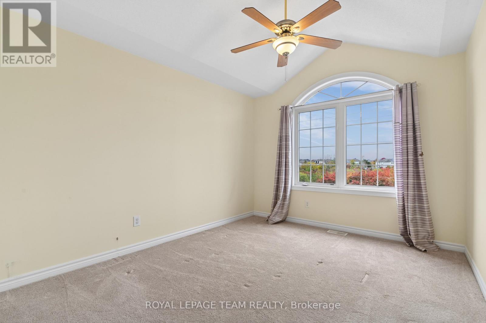 3566 Cambrian Road — photo 33