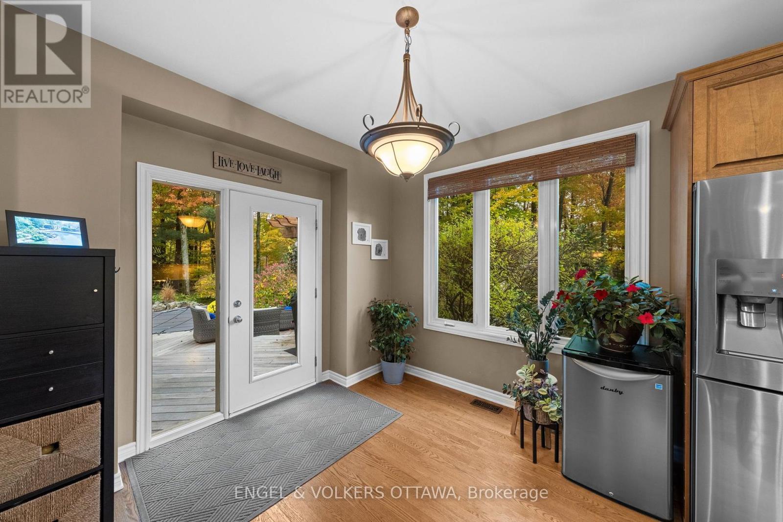 1629 SHAUNA CRESCENT - 12