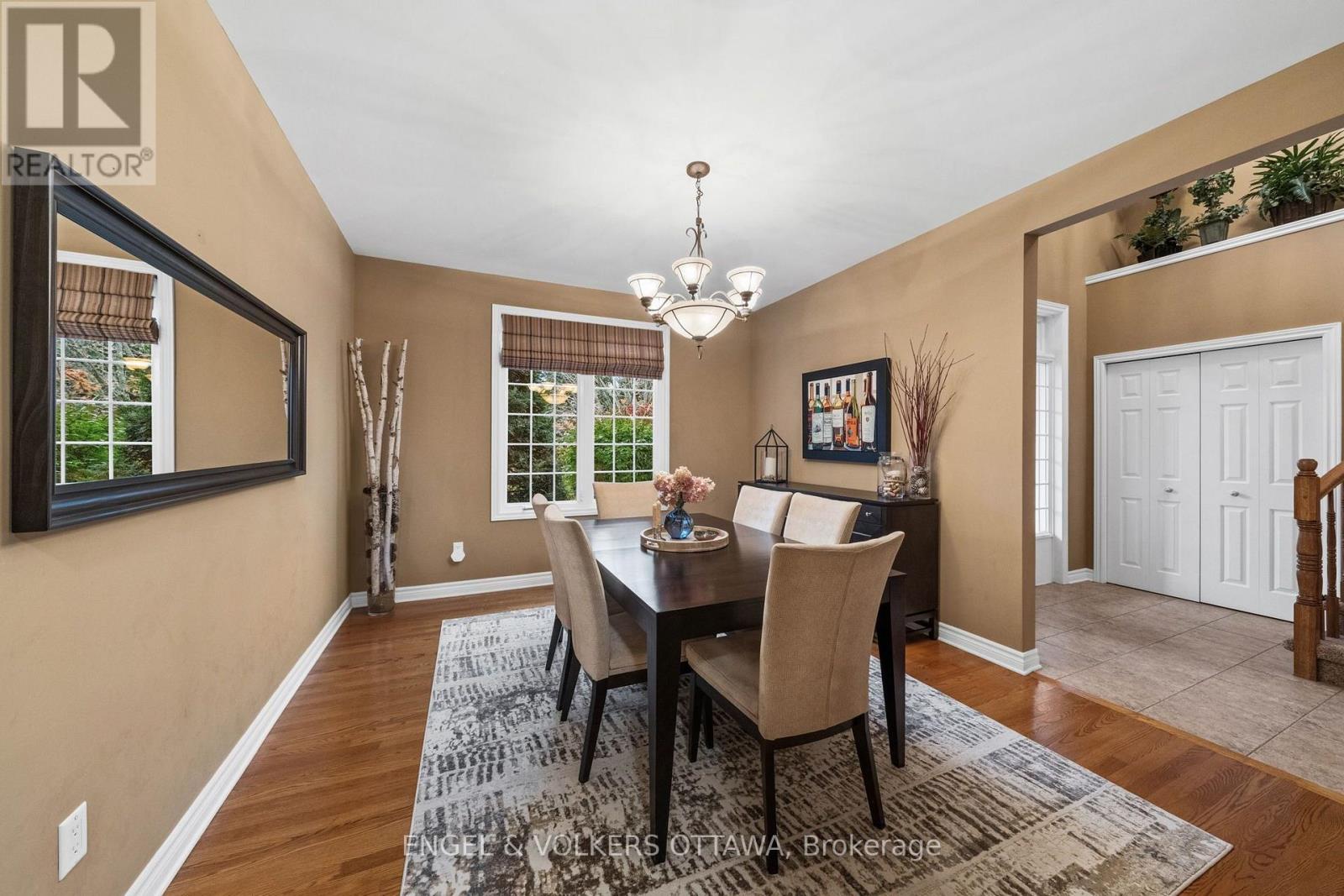 1629 Shauna Crescent — photo 14