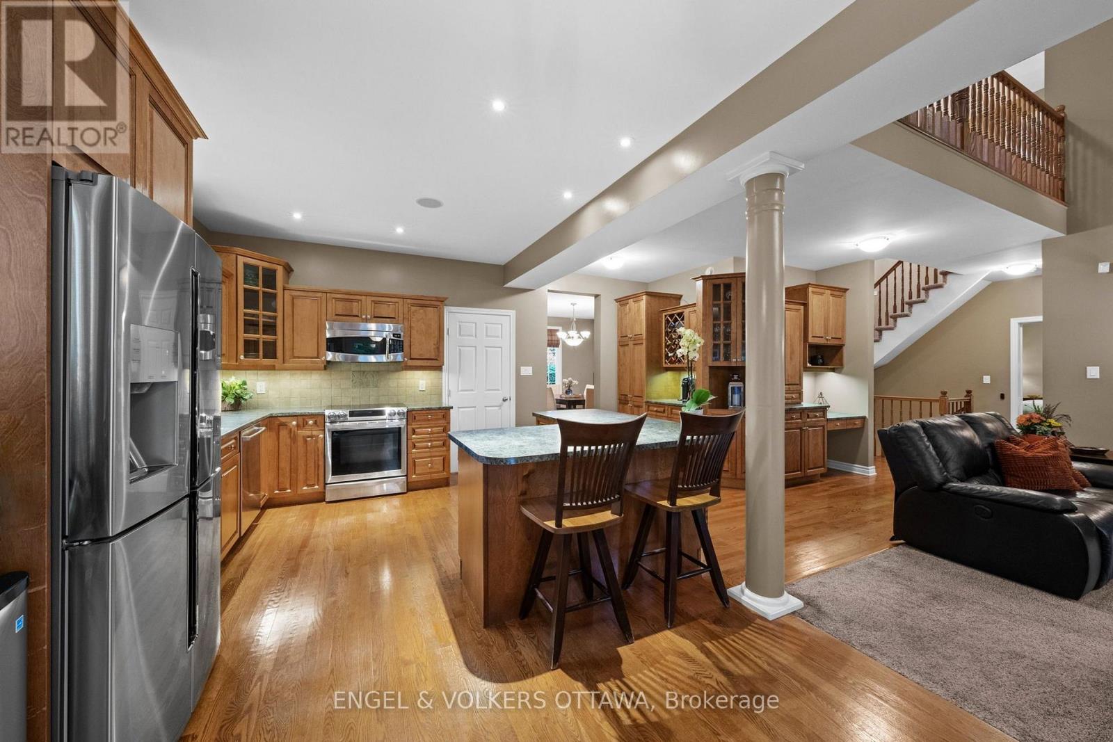 1629 SHAUNA CRESCENT - 7